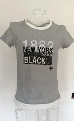 グレーTシャツ