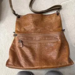 本革 ショルダーバッグ