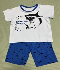 パジャマ上下セット　110センチ　サメ柄