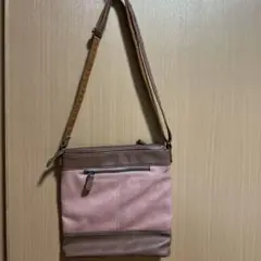 ピンクとブラウンのショルダーバッグ