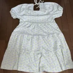 花柄ワンピース