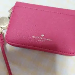 ⭐美品⭐マゼンタピンク　定期入れ