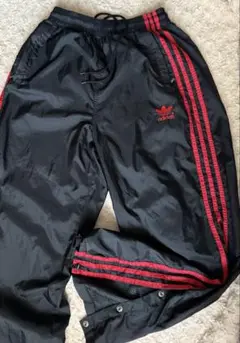adidas ジャージパンツ