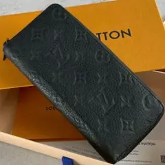 Item thumbnail for item 3f731818-0d83-4e3b-812e-7ceac9371a39