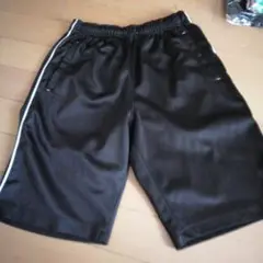 ハーフパンツ 150cm 黒 部屋着 スポーツ