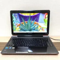 東芝ノートパソコン✨dynabook✨天板のレッド、光るライトがかっこいい✨