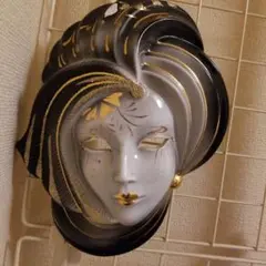 陶器の仮面