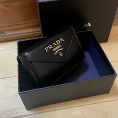 プラダ 三つ折り財布 PRADA