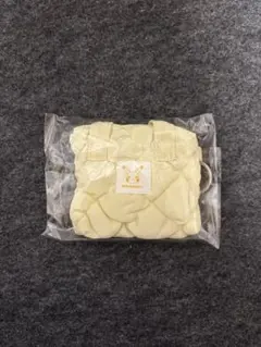 ピカチュウ　ミニポーチ