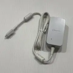 ドコモ　ACアダプタ05　microUSB　【説明ご確認ください】　匿名配送　①