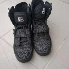 VLADO ハイカットスニーカー