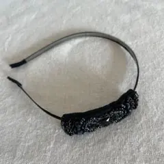 カチューシャ ビーズ 黒 発表会 ブラックビーズ　ヘッドアクセサリー　ヘアバンド
