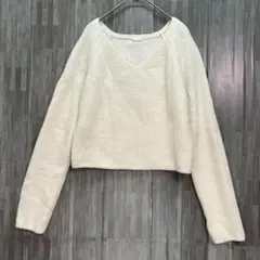 GU ジーユー　Vネック長袖 リブニット　白　XL