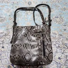 ヘビ柄ショルダーバッグ