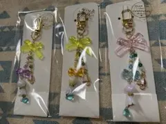 ハンドメイド　キーホルダー　てるてる坊主　傘