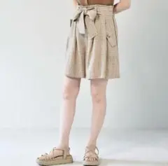 【新品未使用】 ◎ RETRO GIRL ◎ リネンライクショートパンツ