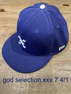 god selection xxx × new era 7 4/1 ネイビー59
