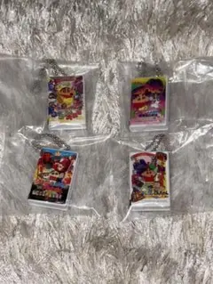 しんちゃん　ガチャガチャ　ビデオテープミニチュアチャーム