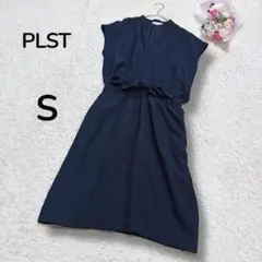 【PLST プラステ】リネンライク　キーネック　フロントリボンワンピース　黒　S