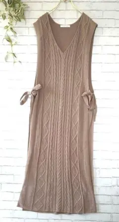 【KHALITA】 ベージュ ノースリーブケーブル編みニットワンピース M
