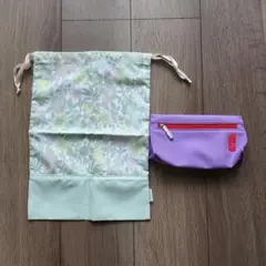 クリニーク　ノベルティ　花柄巾着とポーチセット