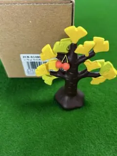 コンコンブル　DECOLE フィギュア　いちょう　木