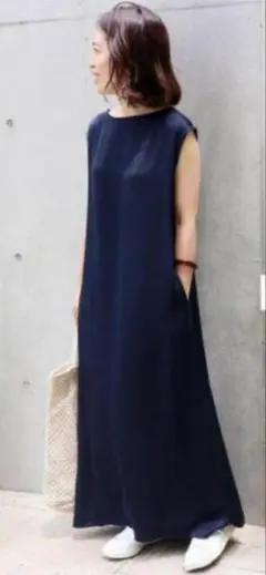 【美品】IENA サテンロングワンピース　ネイビー