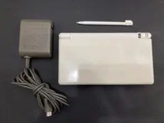 F4K227◆動確済み◆ ニンテンドー DS Lite 本体 クリスタルホワイト