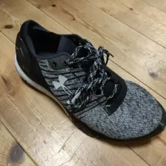 Under Armour Charged トレーニングシューズ右足のみ☆26㌢