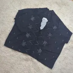 b1765 Té chichi【M】黒刺繍ノースリーブトップス