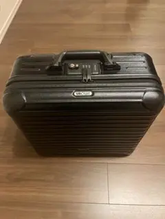 リモワサルサ2輪最終モデル　機内持ち込み　静音ホイール　極美品　35L RIMOWA SALSA リモワ サルサ 35L 2輪