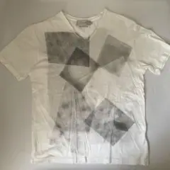 ARTISAN ホワイト Vネック プリントTシャツ