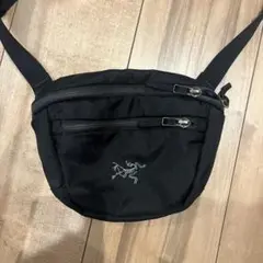 ARC’TERYX MAKA1 ショルダーバック