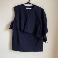 美品 LE CIEL BLEU ルシェルブルアシンメトリートップス　ネイビー