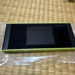 WIMAX 2+ モバイルルーター ブラック/グリーン