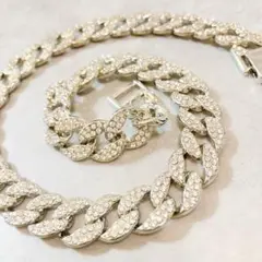 Item thumbnail for item 931d97ba-8e78-4afa-9f49-a611643885b2