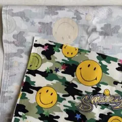 値下げ！レトロなスマイリー迷彩柄　ハギレ　60cm