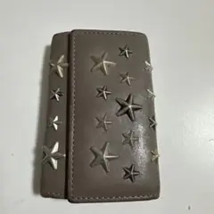 JIMMY CHOO 星型スタッズキーケース　グレー