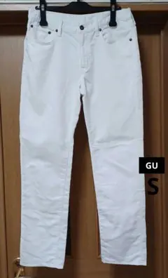 GU ホワイト パンツ Sサイズ