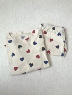 【美品】プチバトー　長袖　パジャマ　ハート　XSサイズ
