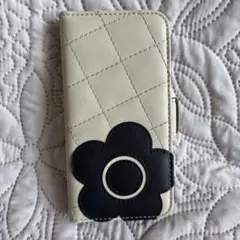 MARY QUANT フラワーモチーフ iPhoneケース