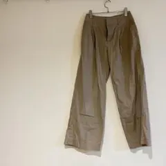 ユニクロ　ベージュ　レディース　パンツ　訳あり　Mサイズ