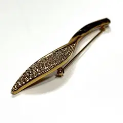【美品】 Dior ブローチ ゴールド アクセサリー 捻れ ラインストーン