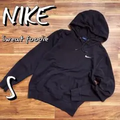 NIKEナイキ 胸スウォッシュ刺繍スウェットフーデッドトレーナー 黒ブラックS