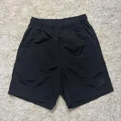 umbro 黒 ハーフパンツ