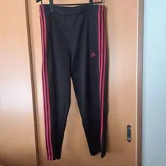 adidas 3本ラインジャージパンツ ブラック/レッド　Mサイズ
