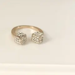 クリスタルキューブリング