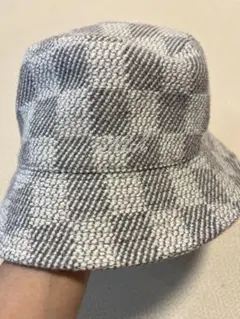 Item thumbnail for item 2d2d088e-7300-4832-9a2f-4af730944599