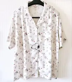 《新品・未使用・タグ付き》 PEANUTS スヌーピー♡ハート総柄　半袖シャツ