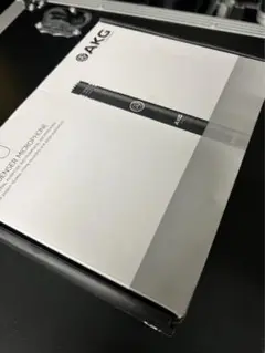 AKG製P170 2本セット